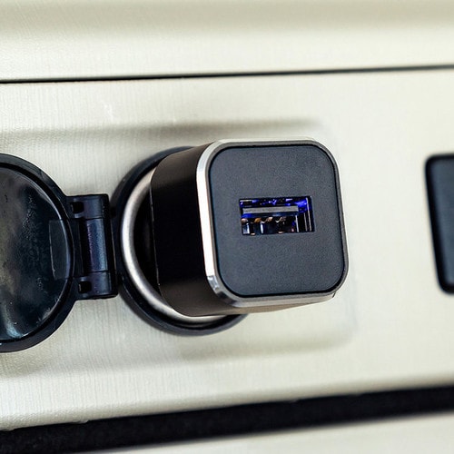 USBシガーチャージャーEA764A−120A