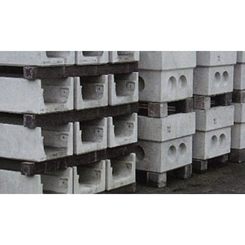 樹脂製角材20x100x300mm