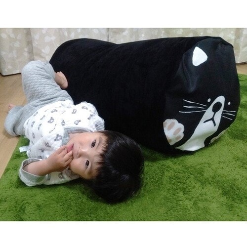 おふとんクッション おかおゴロン丸 クロネコ