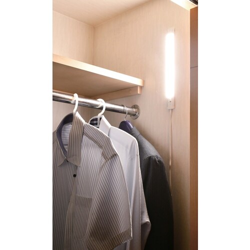 LED多目的灯明暗人感ALT−2060PIR(L)