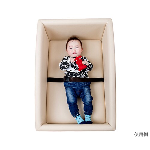 オムツっ子四方囲み