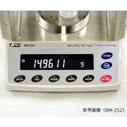 高精度分析天秤 BM−500