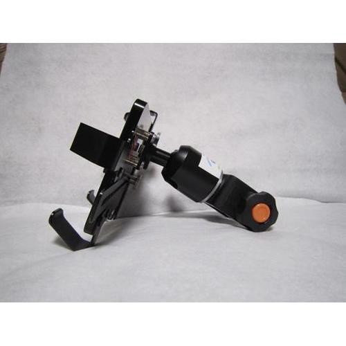 NR−8 タブレットホルダー