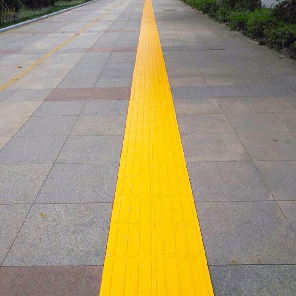 _^C