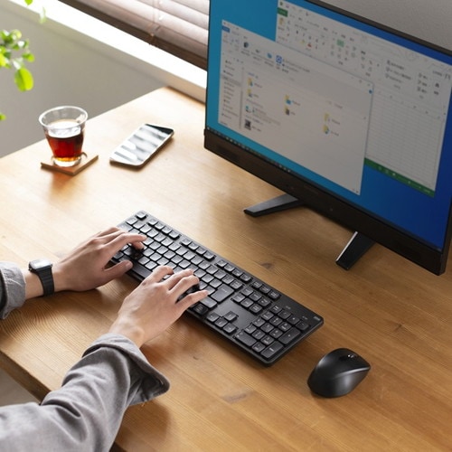 静音Bluetoothキーボード テンキーあり