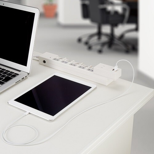 フロントタップ型2AC+2USB2.1Aホワイト