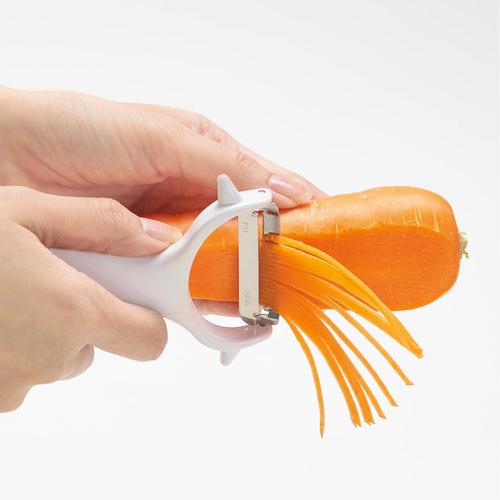 サラダ用ピーラー 細千切り