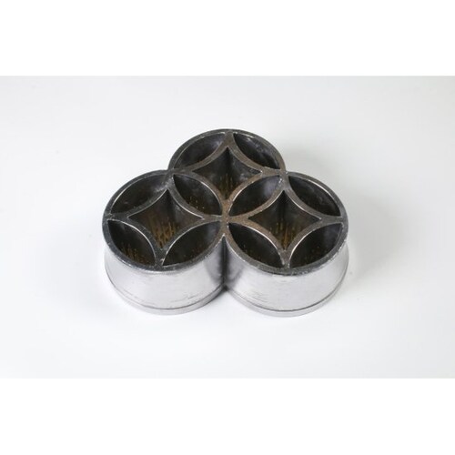 #420 富士型三つ輪剣山付 真鍮針