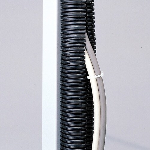 ケーブルチューブ