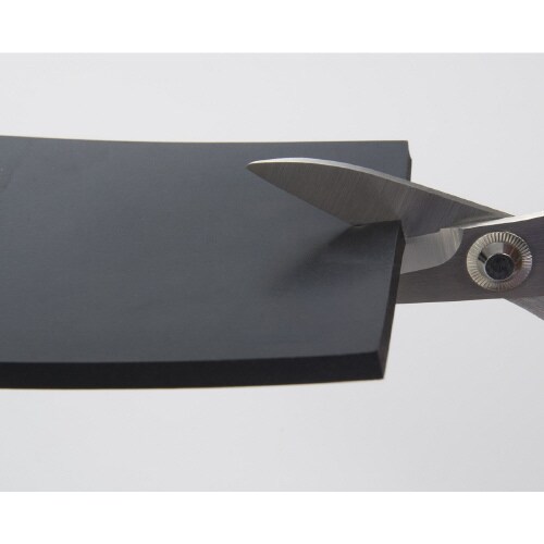 手放せないはさみ