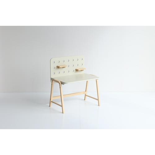 キッズデスク エミー