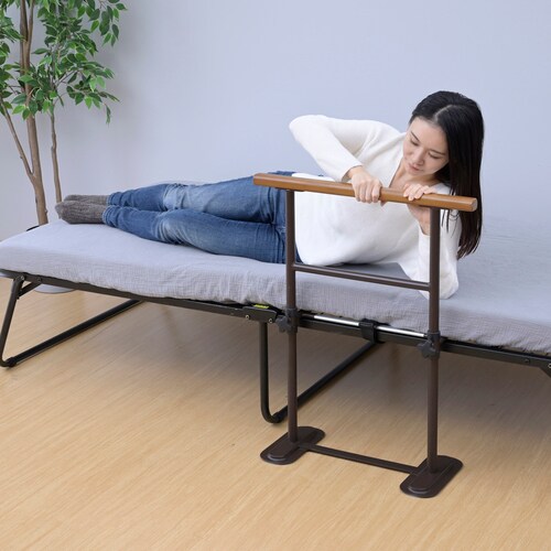 つかまり立ちできるベッドガードMBR