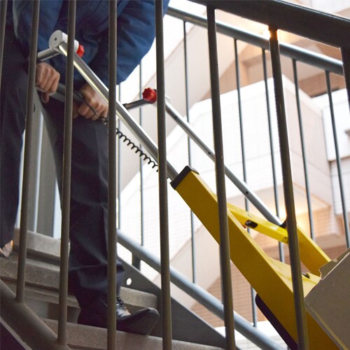 電動運搬車(階段用) EA520BT−11A