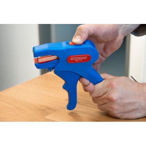 ケーブルストリッパー(カッター付) EA580FR