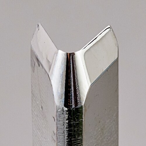 V型彫刻のみ EA588GK−204