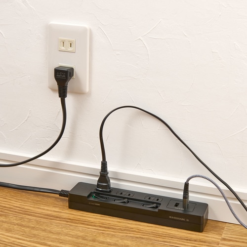 ランプレスSW付きUSBタップ