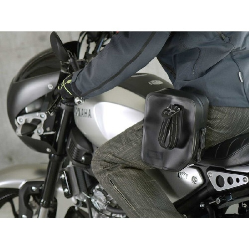 オートバイ用防水ホルスターバッグDBT641−BK
