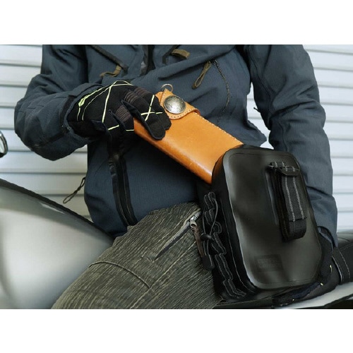 オートバイ用防水ホルスターバッグDBT641−BK