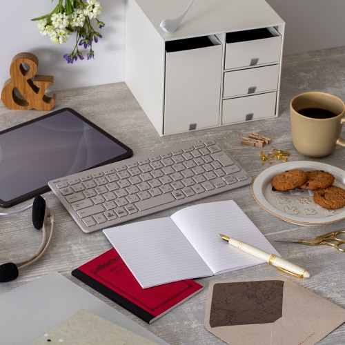 CDノートA6赤6mm罫20行52枚×10