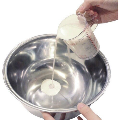 計量カップ 200ml