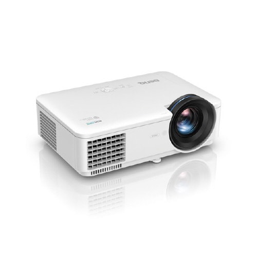 短焦点BlueCore レーザープロジェクター