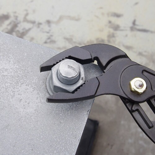 超軽量ウォーターポンププライヤー 黒金 200