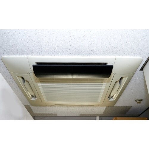 エアコン風よけカバー ブラック シボ加工タイプ