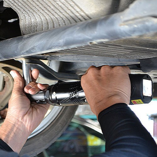 コードレスラチェットレンチ