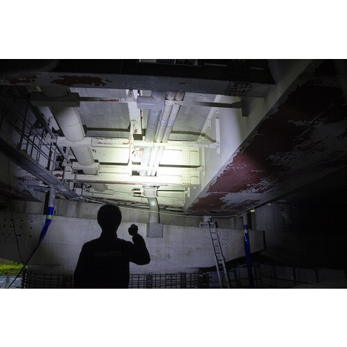 LEDハンディライト アルティレックス1900R