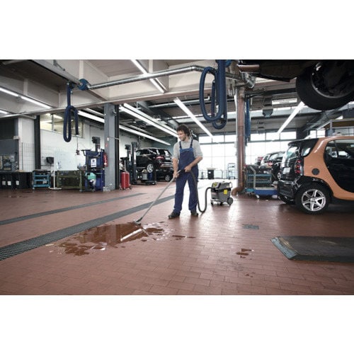 乾湿両用クリーナー NT30/1 Ap