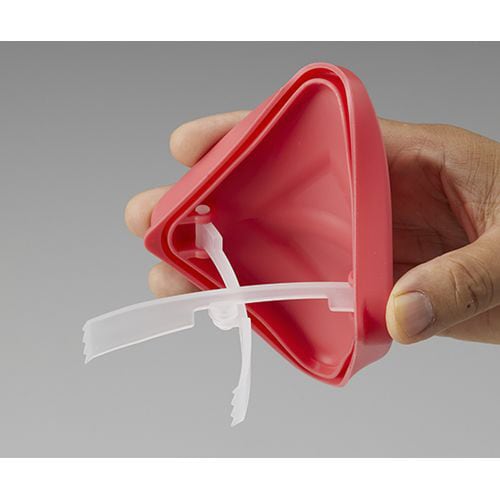 ふたがトングになる保存容器 サーモンピンク