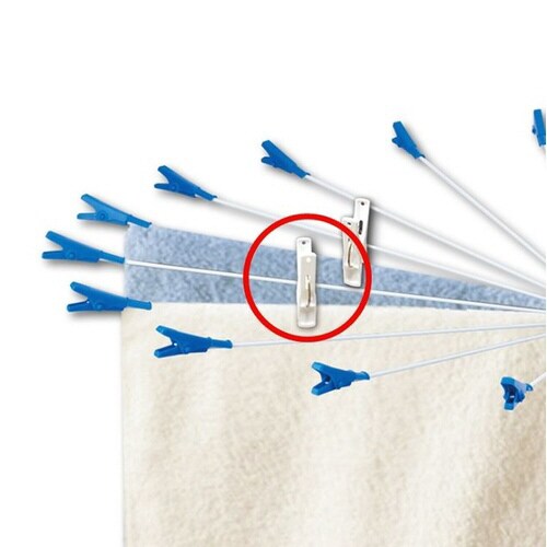 衣類をとめるハンガーピンチ 8P