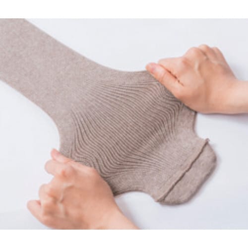 あゆみが作った靴下(のびのびL) ベージュ 片足F