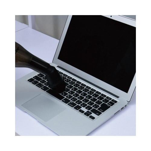 軽量コードレススティッククリーナー