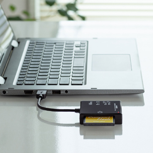 USB3.1 マルチカードリーダー