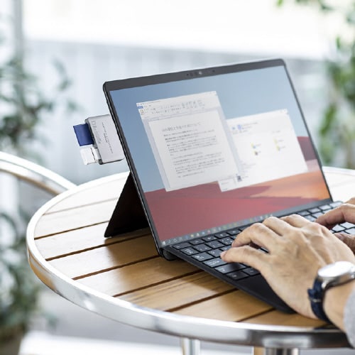 Type−Cカードリーダー(USB1ポート搭載)