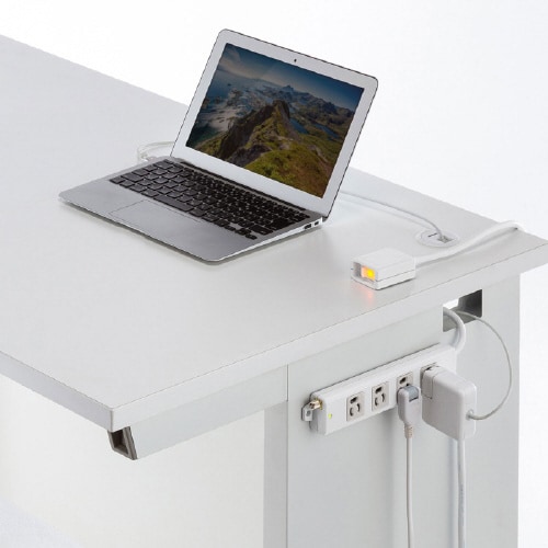 手元スイッチ付き抜け止めタップ