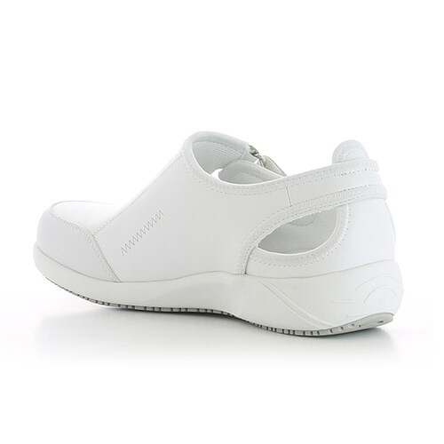 オキシパス 白22.5cmから23.5cm女性