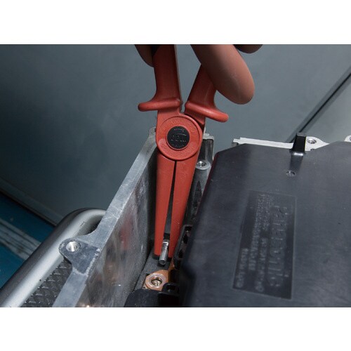 樹脂製絶縁ノ−ズプライヤ−