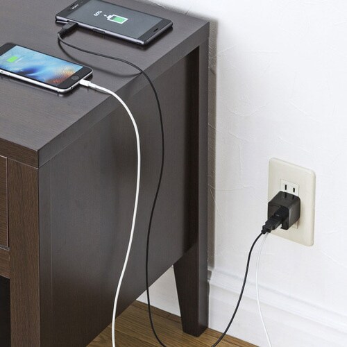 USB充電器 ACA−IP44BK