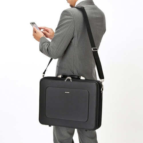 セミハードPCケース