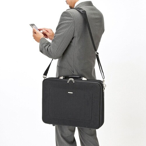 セミハードPCケース