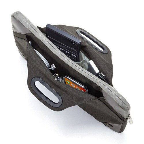 衝撃吸収PCケース(15.6型ワイド)