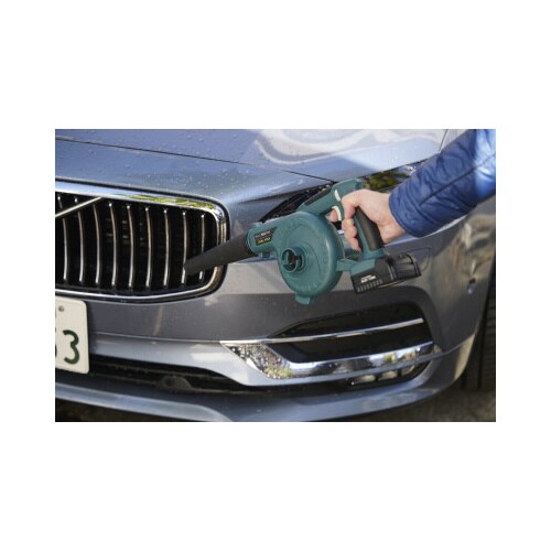 吸い込みもできる 充電式ブロワ