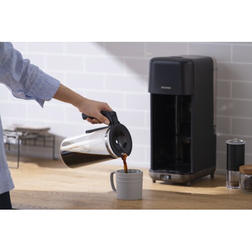 ドリップ式コーヒーメーカー