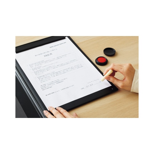 クリップファイル<エアークッション> A4 黒