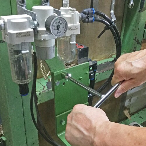 T型ボックスレンチ