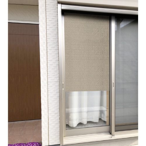 窓に貼る日除け名人