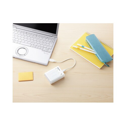 USB入出力付き充電器 BQ−CC91