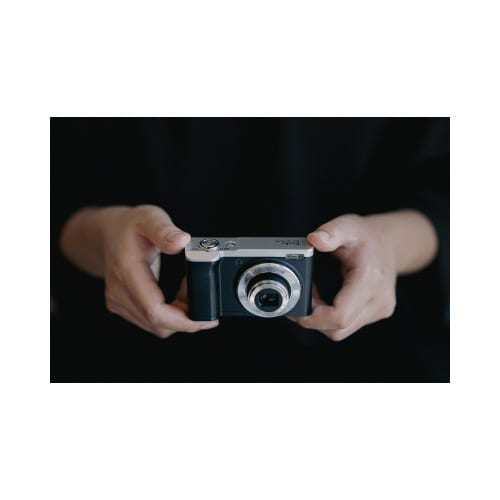 デジタルカメラ KC−ZM08